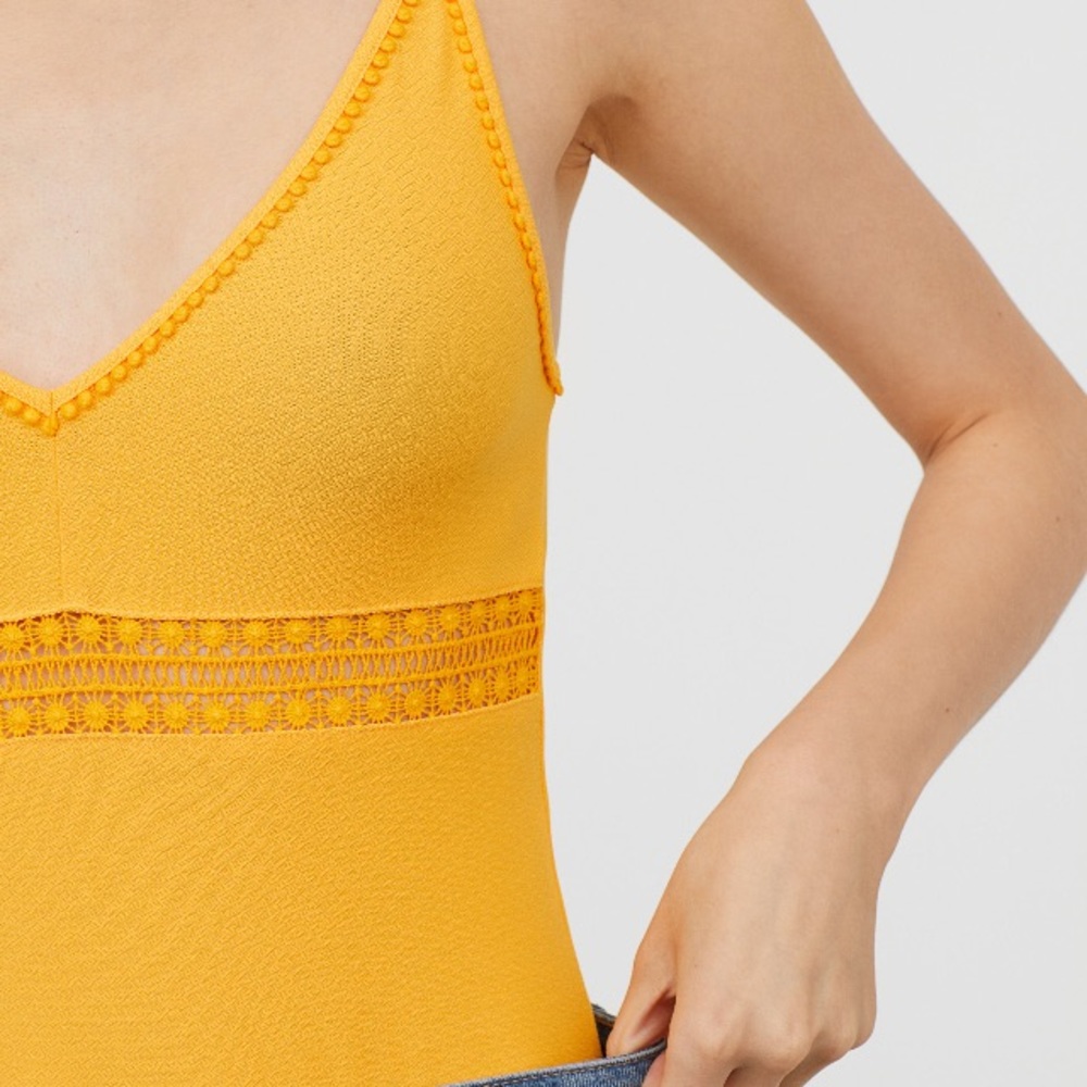 Yellow Bodysuit with lace details - Picture 3 of 6